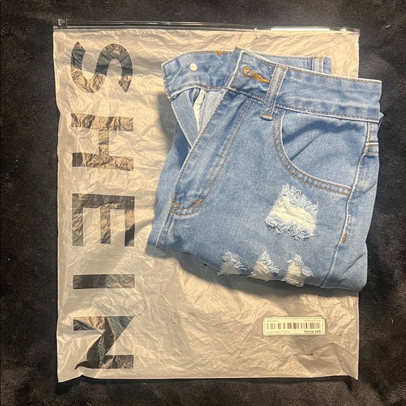 SHEIN High Rise Ripped Blue Jeans - Picture 4 of 4